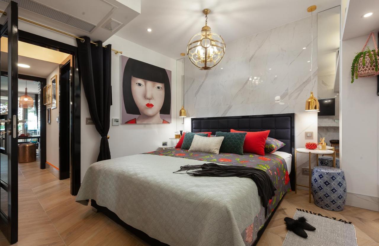 'hedonist' Apartament